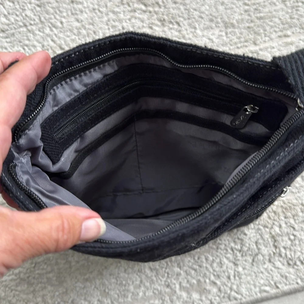 *Gently Used* Thirty-One Rich Black Canvas Adjustable Crossbody Shoulder Purse